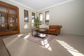 Entire 5 Bed Serene Sanctuary